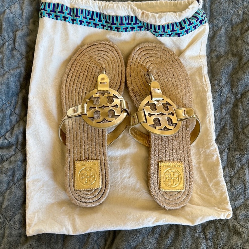 Tory Burch Gold Sandals 7.5 Worn Once
